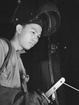 Photo, Manpower. Boatyard workers, Jul. 1942, Howard R. Hollem, LoC
