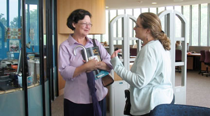 Photo, Grant members discussing. Peopling the American Past: CHNM
