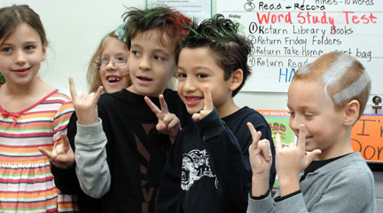 Photo, "Holiday Hair 2009," Barret Web Coordinator, Flickr, creative commons