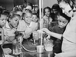 Photo, Washington, D.C. Science class, Mar. 1942, Marjory Collins