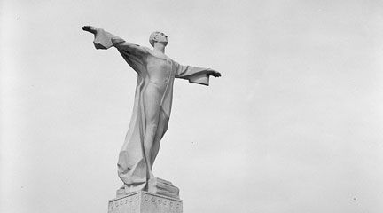 Photo, Mrs. Lister Hill [Titanic Memorial, Washington, D.C., c.1940, LoC