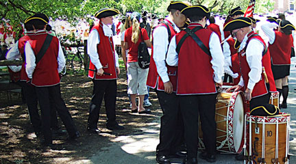 Photo, Colonial Williamsburg: At The Parade..., May 2008, Bill Barber, Flickr