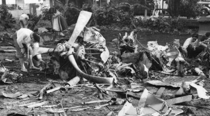 Photo, First Army photos of the bombing..., Hawaii, Dec. 7, 1941, LoC