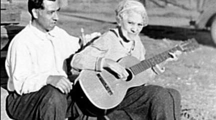 Jessie de Soto with her son Tommy, 1939