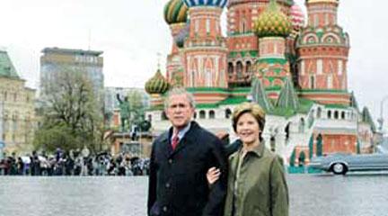 Photo, Strolling through Red Square, Russia, May 9 2004, Public Papers of the US