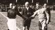 Photo, Captain Puck van Heel (left) greets the Czechoslovak leader Planicka. In the middle of the French referee Leclercq, flanked by French and linesmen Olive Szed. Czechoslovakia - Netherlands (0-3, aet), played on June 5, 1938 at the Stade Municipal in Le Havre at the World Championships. Flickr Photo, Captain Puck van Heel (left) greets the Czechoslovak leader. Flickr